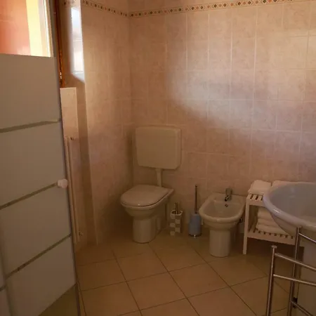 Casa Giardino Sulla Baia Appartamento Colico